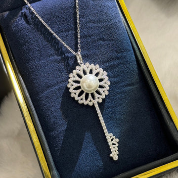 S925 Silver Sunflower Pearl Key Necklace