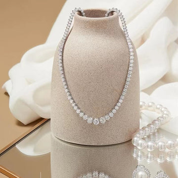 Royal Cascade Necklace – 925 Silver with Teardrop & Round-Cut Zircon