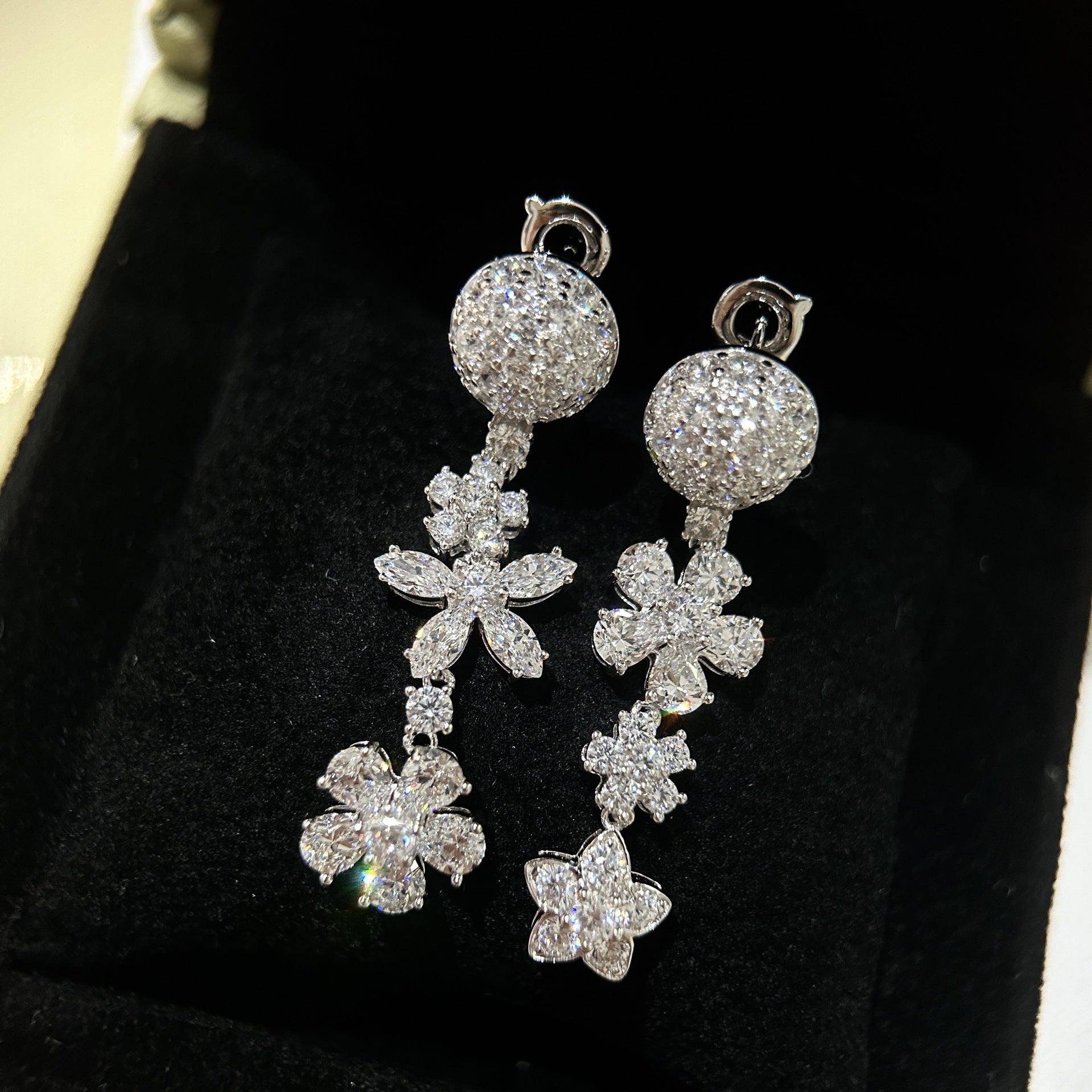 RêveFloraison™ S925 Silver Asymmetrical Floral Sparkle Earrings