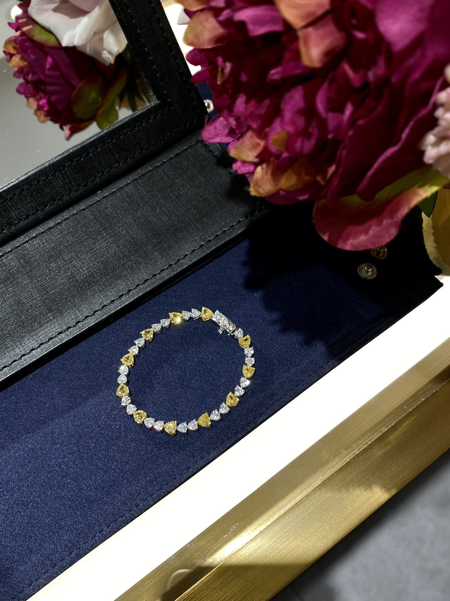 CœurDoré™ S925 Silver Yellow Diamond Heart Bracelet