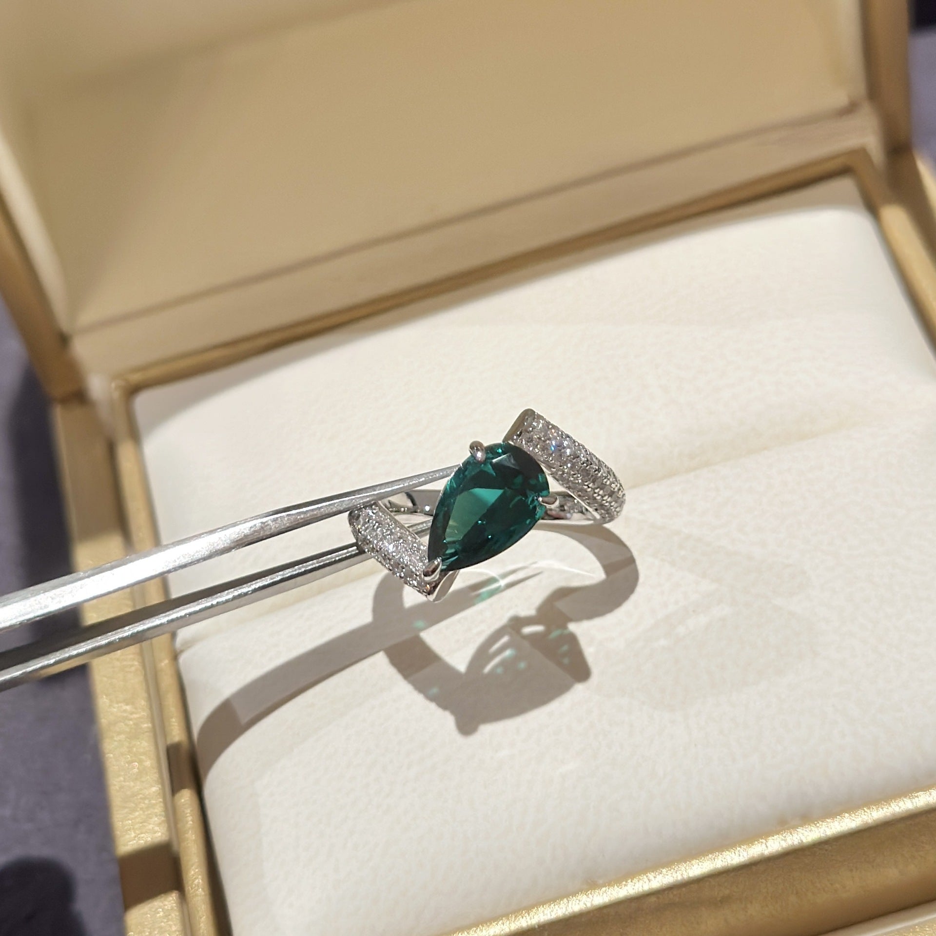 ÉmeraudeDésire™ S925 Sterling Silver Emerald Teardrop Ring