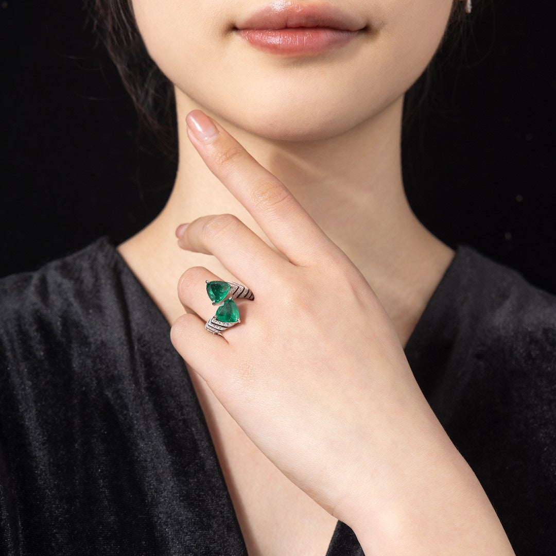 Verdelune™ 925 Gold-Plated Emerald Art Deco Ring
