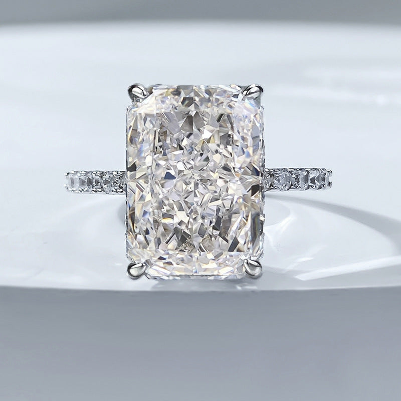 Lumière – S925 Ice-Flower Cut Ring