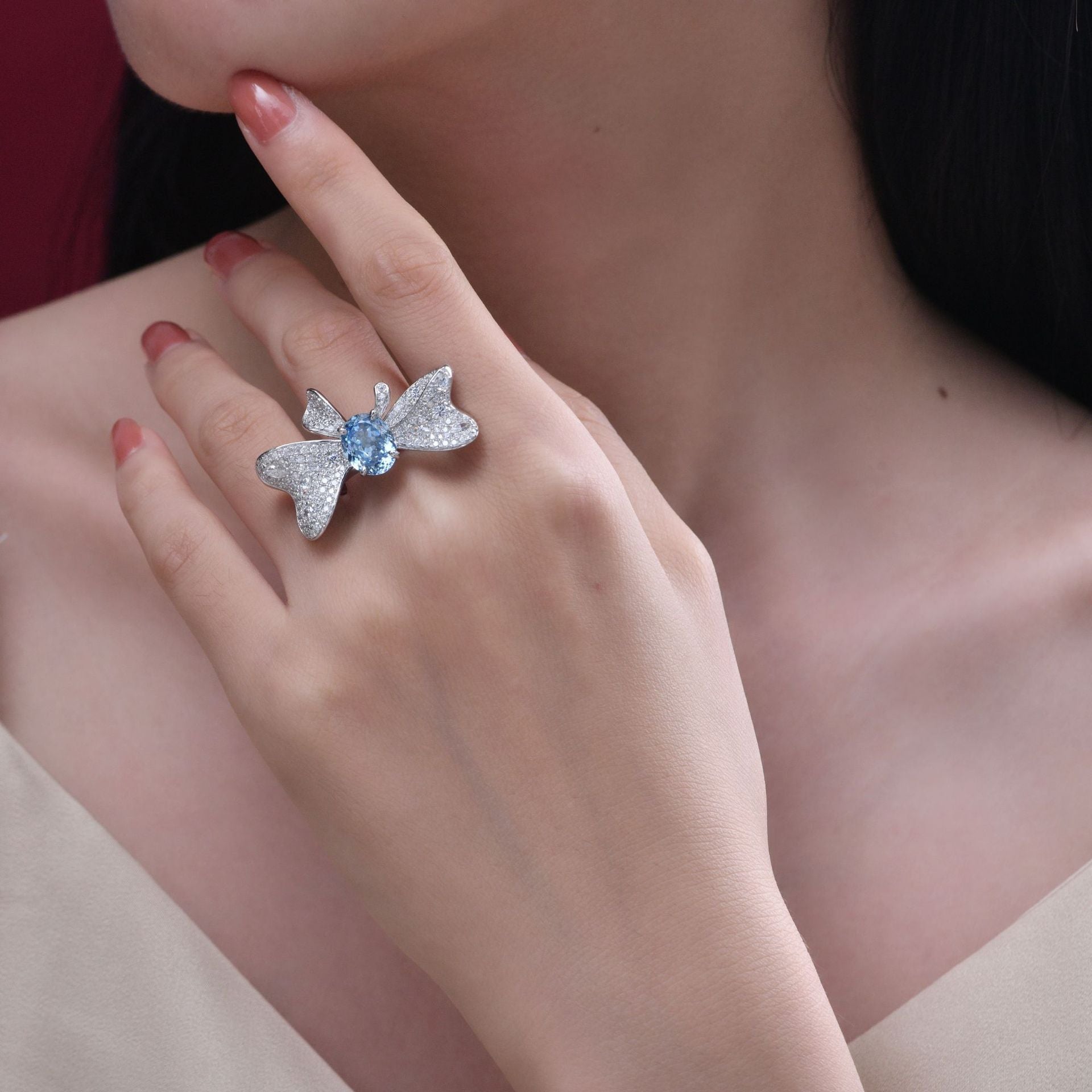 Imperial Bloom | 4.5ct Oval Ruby or Sapphire Bow Ring – S925 Sterling Silver