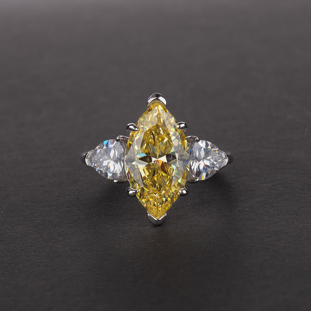 Celestia Radiant Ring – 925 Silver with Custom-Cut Zircon