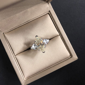 Celestia Radiant Ring – 925 Silver with Custom-Cut Zircon