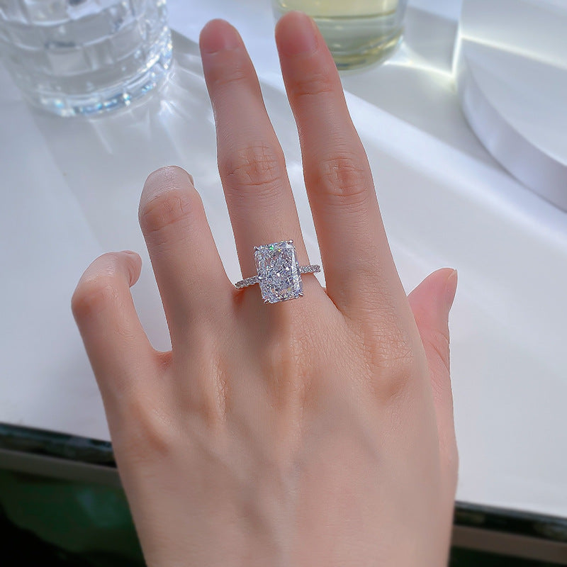Lumière – S925 Ice-Flower Cut Ring