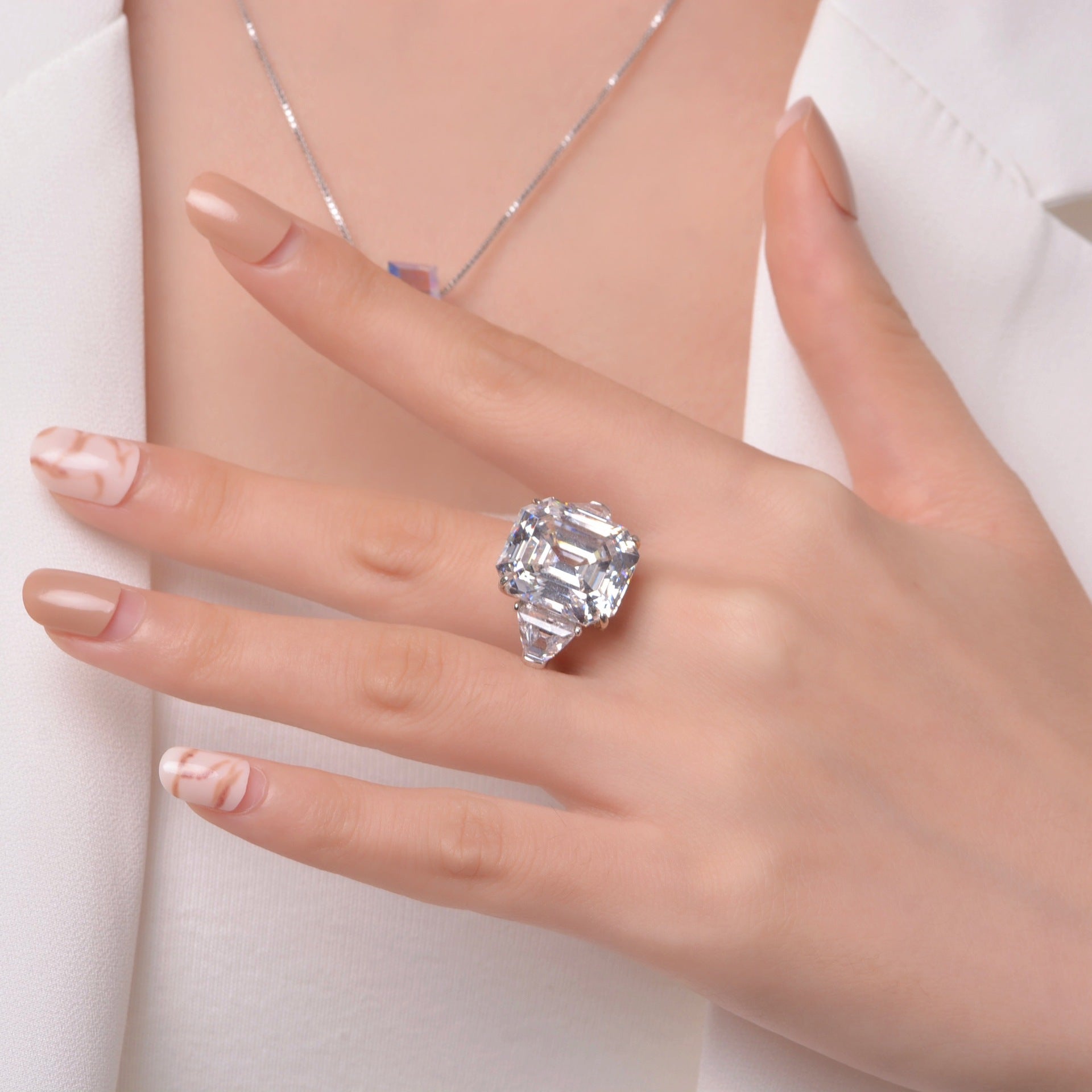 Regalia Bold-Cut Ring – 12ct Luxe Look in 925 Silver