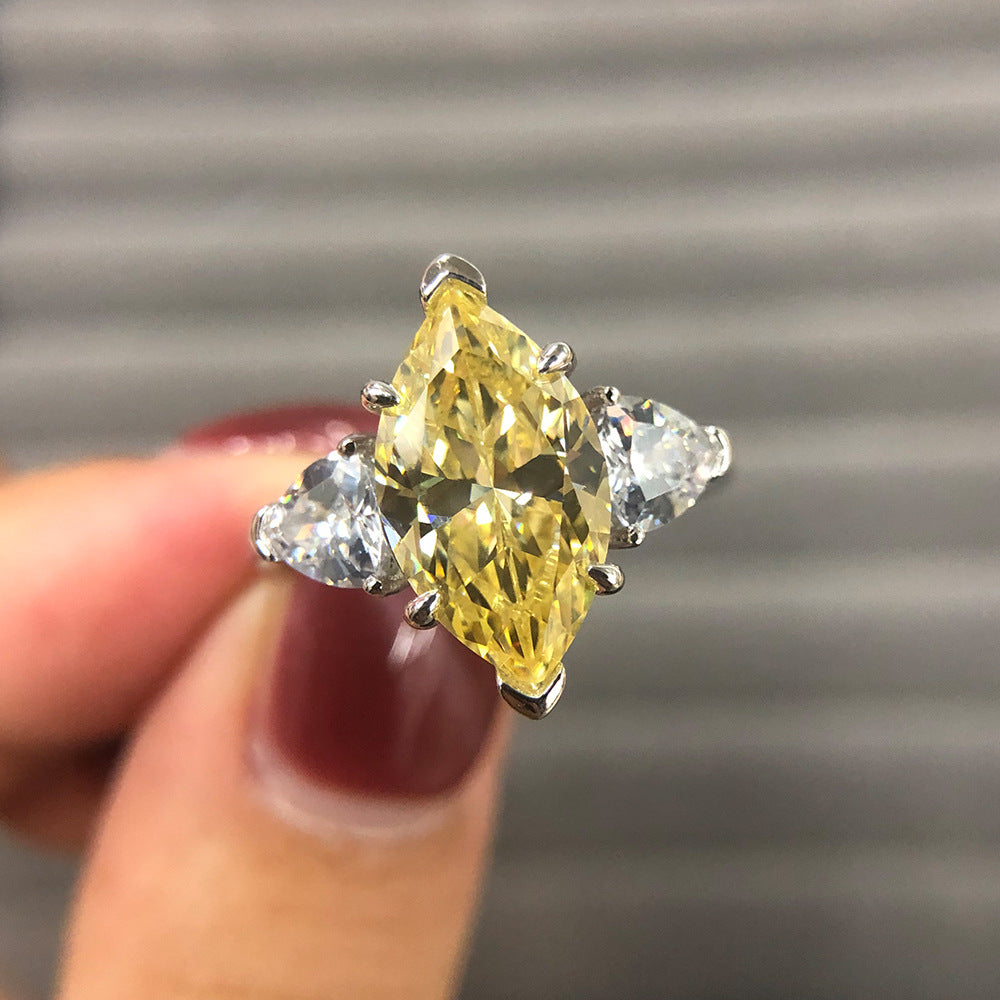 Celestia Radiant Ring – 925 Silver with Custom-Cut Zircon