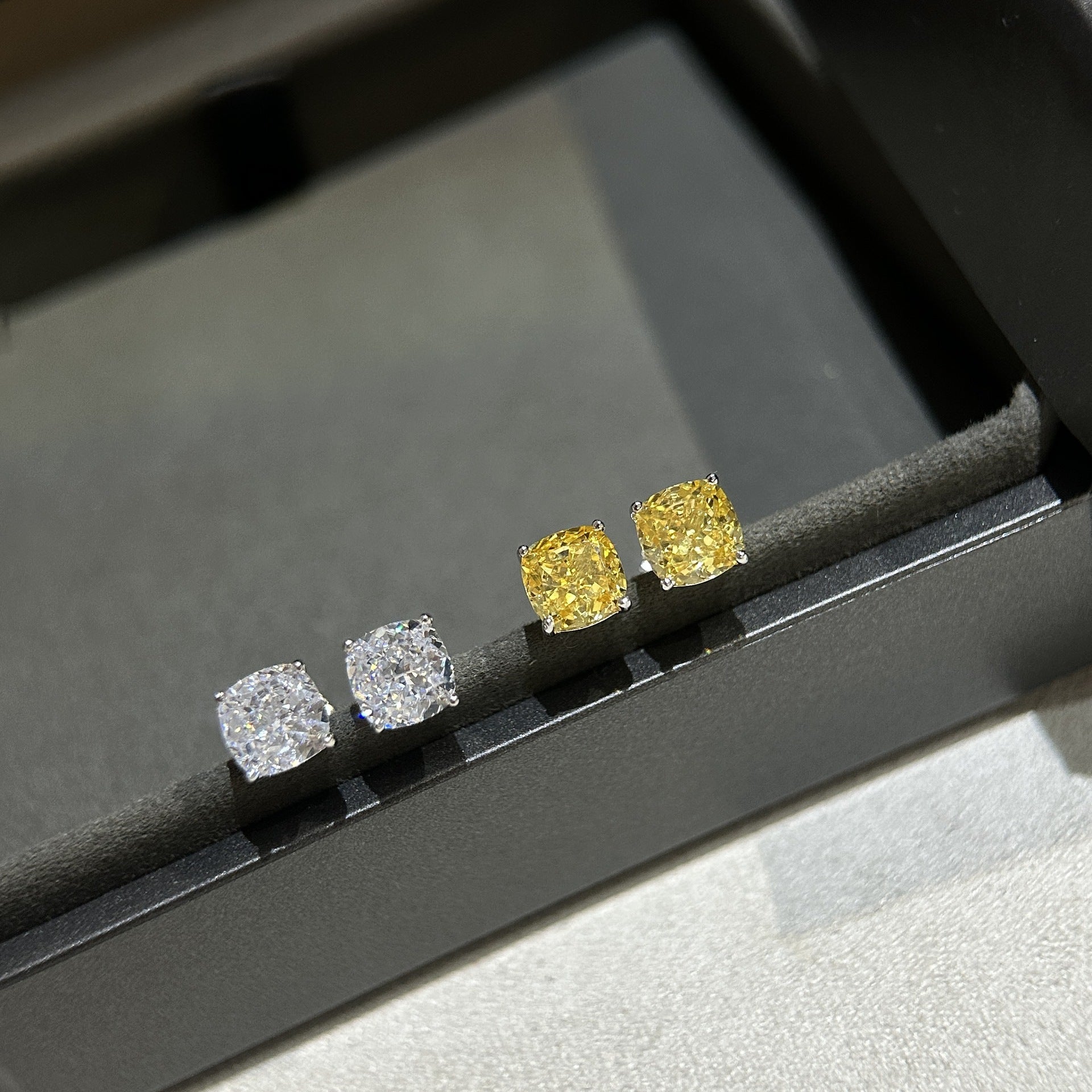 LumièreCarrée™ S925 1-Carat Four-Prong Diamond Studs