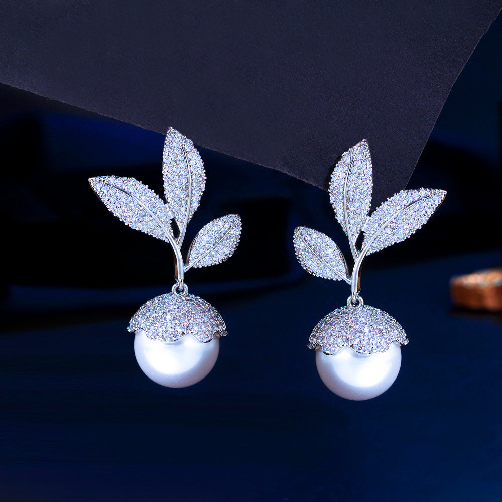 Whispering Pearl – S925 Sterling Silver Leaf Earrings