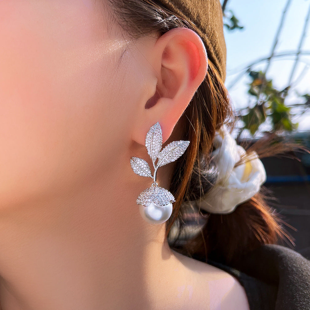 Whispering Pearl – S925 Sterling Silver Leaf Earrings