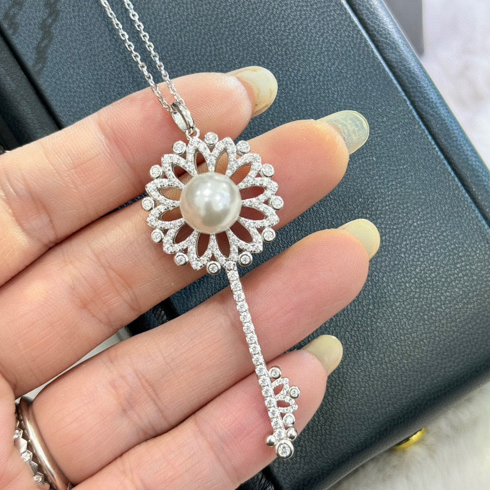 S925 Silver Sunflower Pearl Key Necklace