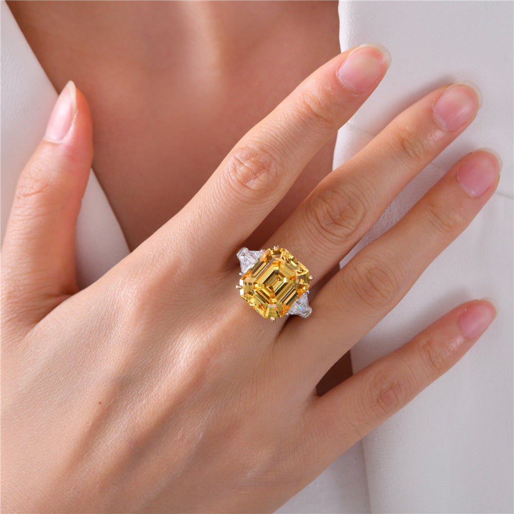 Regalia Bold-Cut Ring – 12ct Luxe Look in 925 Silver