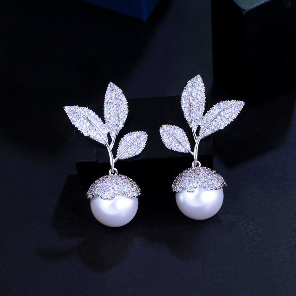 Whispering Pearl – S925 Sterling Silver Leaf Earrings