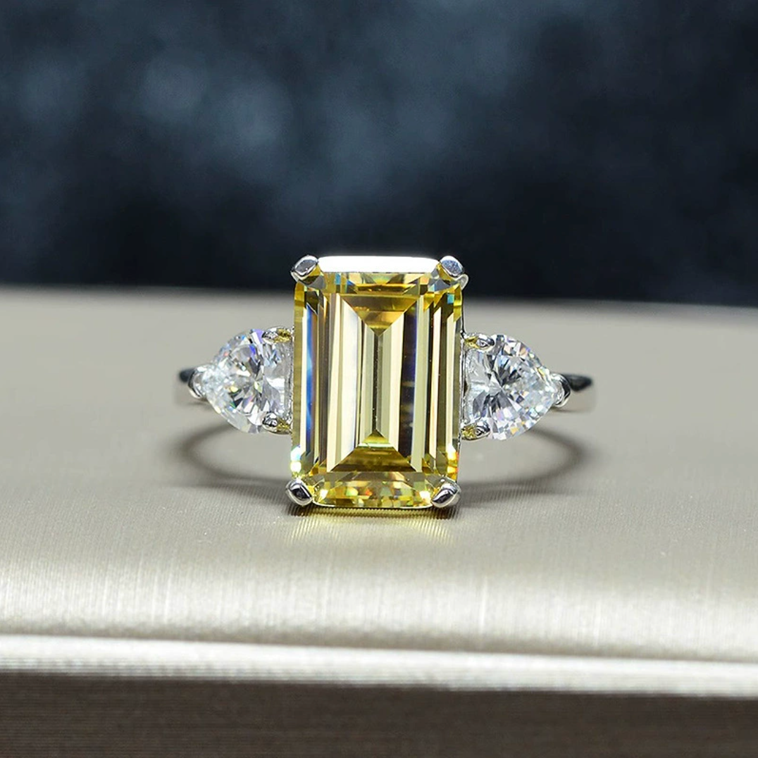 Lumière Baguette Ring – 925 Silver Elegance