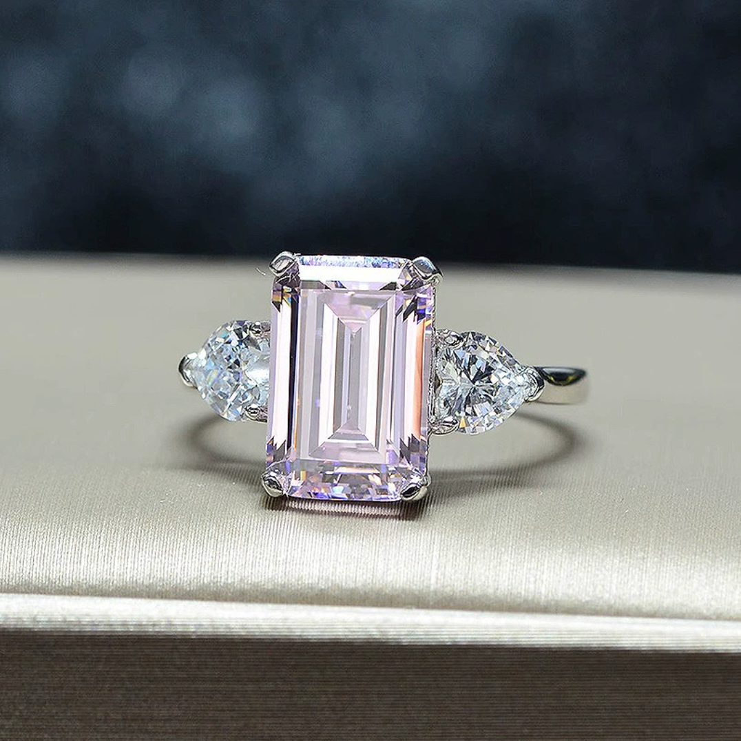 Lumière Baguette Ring – 925 Silver Elegance