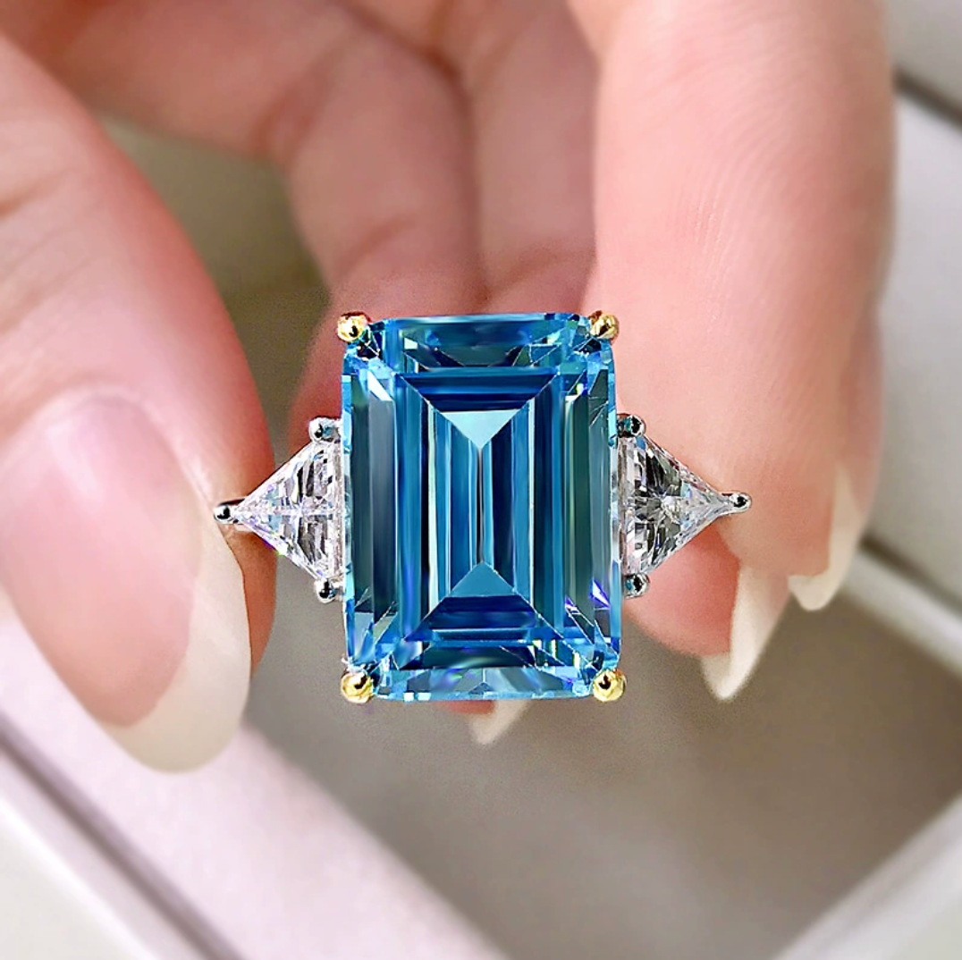 Lumière Baguette Ring – 925 Silver Elegance
